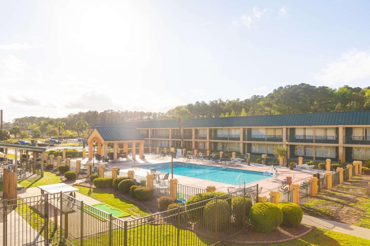 Quality Inn Richmond Hill - Savannah I-95 Eksteriør billede